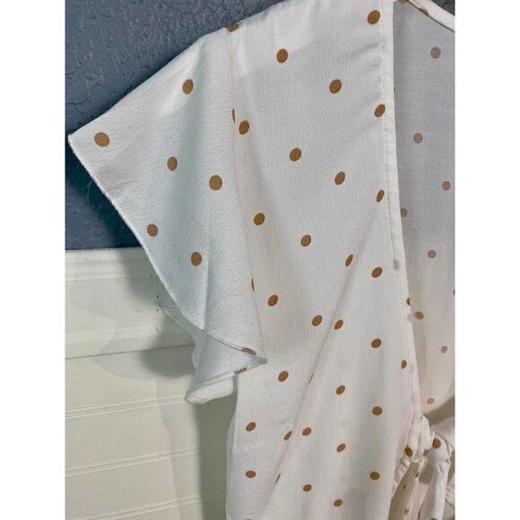 Olivaceous White Polka Dot Sheer Short Sleeve Tied Blouse Size Small NWT - Picture 3 of 7